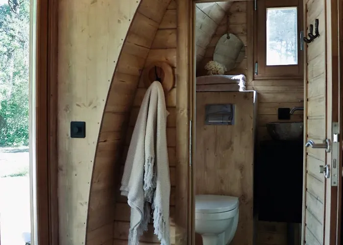 Thuysgrond مكان تخييم Bergeijk